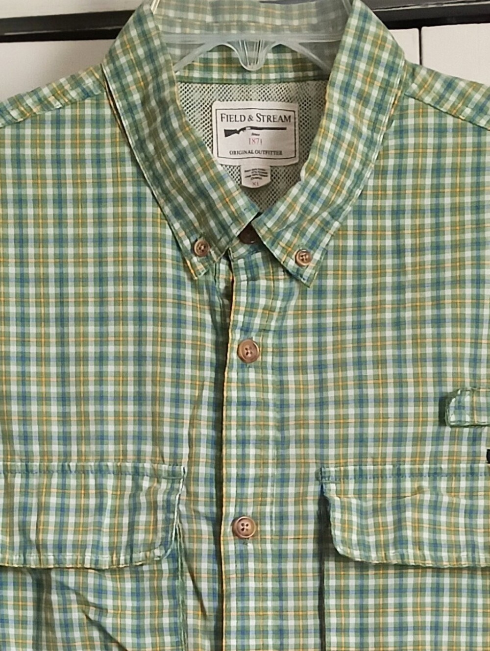 NWOT Field & Stream Olive Green, Teal and Gold Plaid Short Sleeve Shirt (L)